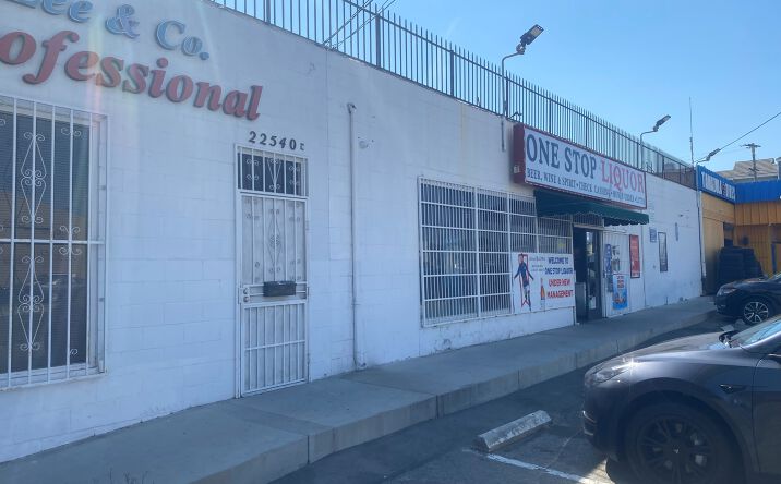 Pictures of Retail property located at 22540 S Western Ave, Torrance, CA 90501 for lease - image #1