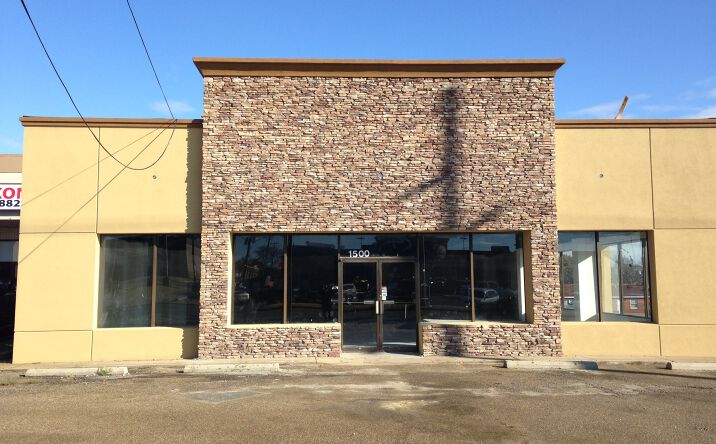 Pictures of Retail property located at 1500 S Caraway Rd, Jonesboro, AR 72401 for lease - image #1
