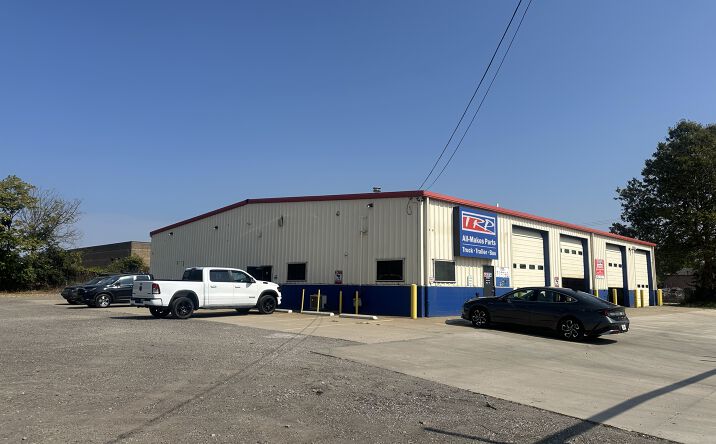 Pictures of Retail, Industrial property located at 5301 Crayton Ave, Cleveland, OH 44104 for lease - image #1