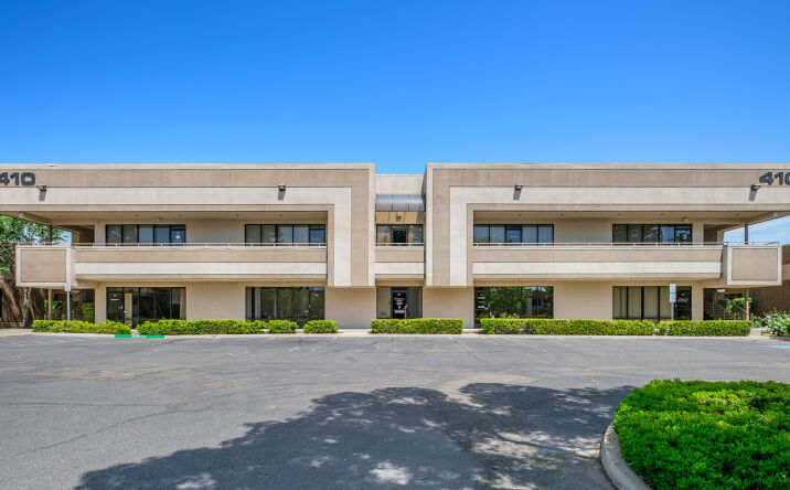Pictures of Office, Industrial property located at 392 W Fallbrook Ave, Fresno, CA 93711 for lease - image #1