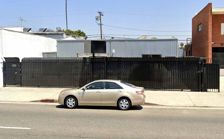 Pictures of Retail, Office, Industrial property located at 3121 W Jefferson Blvd, Los Angeles, CA 90018 for lease - image #1