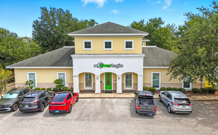 Pictures of Office property located at 8780 Perimeter Park Ct, Jacksonville, FL 32216 for lease - image #1