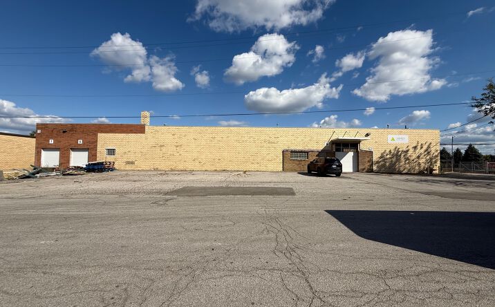 Pictures of Industrial property located at 1760 Frebis Ave, Columbus, OH 43206 for lease - image #1