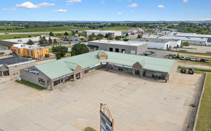 Pictures of Retail property located at 4855 Asbury Rd, Dubuque, IA 52002 for lease - image #1