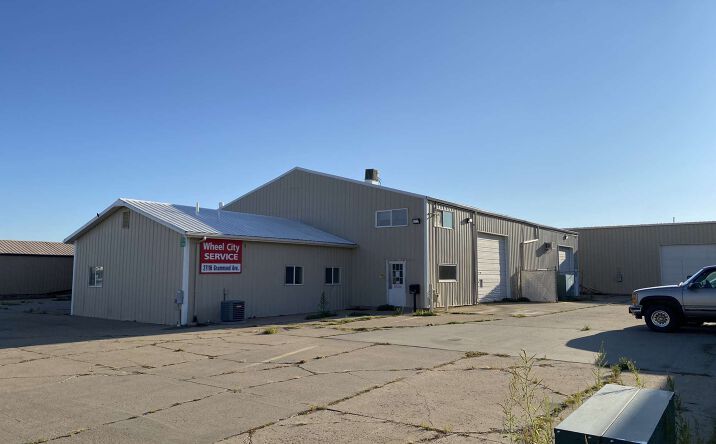 Pictures of Office, Industrial property located at 27116 Grummand Ave, Tea, SD 57064 for lease - image #1