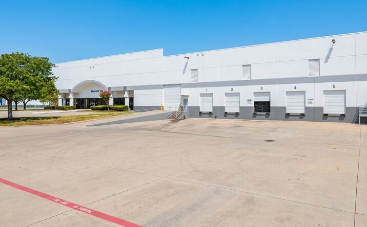 Pictures of Office, Industrial property located at 2510 W Main St, Grand Prairie, TX 75050 for lease - image #1