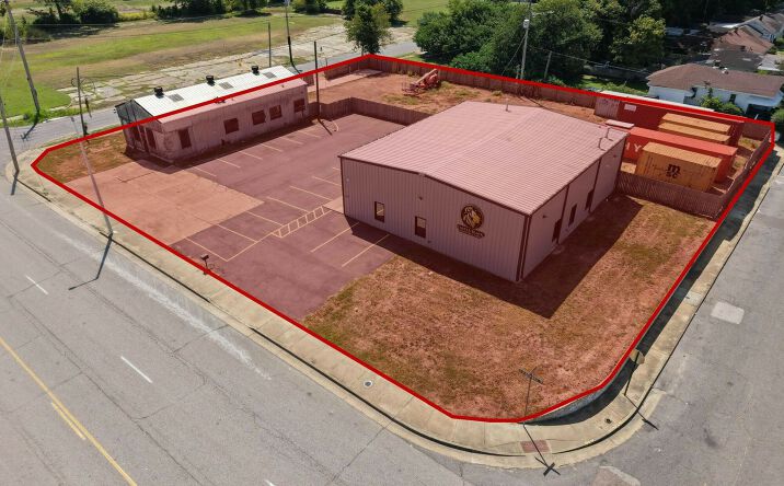 Pictures of Industrial property located at 231 South Pkwy W, Memphis, TN 38109 for lease - image #1