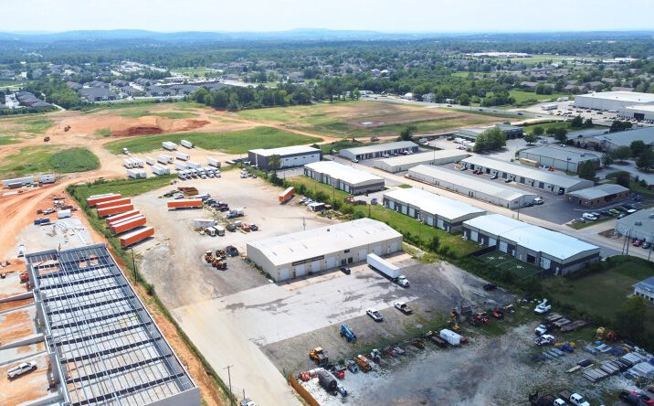 Pictures of Industrial property located at 1457A E Robinson Ave, Springdale, AR 72764 for lease - image #1