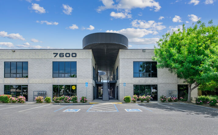 Pictures of Office property located at 7600 N Ingram Ave, Fresno, CA 93711 for lease - image #1