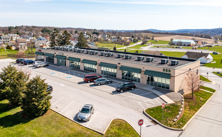 Pictures of Retail, Office, Restaurant property located at 555 Ryan Run Rd, York, PA 17404 for lease - image #1