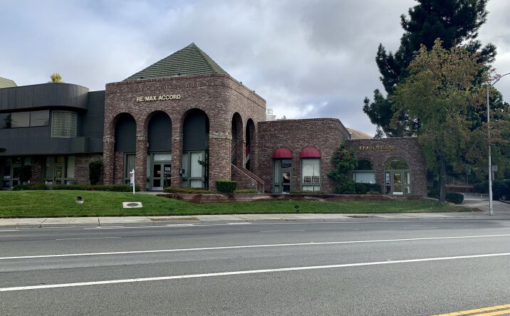 Pictures of Office property located at 39600 Mission Blvd, Fremont, CA 94539 for lease - image #1