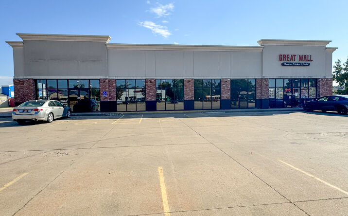 Pictures of Retail property located at 407 E Pawnee St, Wichita, KS 67211 for lease - image #1
