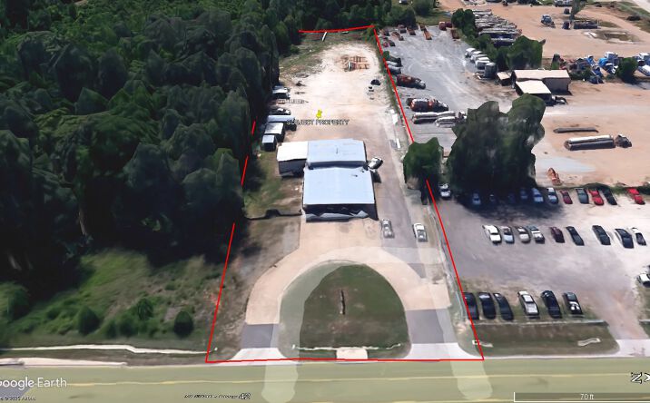 Pictures of Industrial property located at 5017 TX-42, Kilgore, TX 75662 for lease - image #1