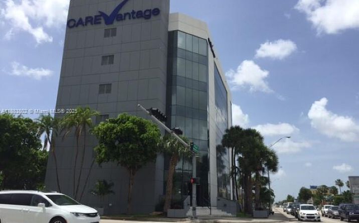 Pictures of Office property located at 4445 W 16th Ave # 605, Hialeah, FL 33012 for lease - image #1