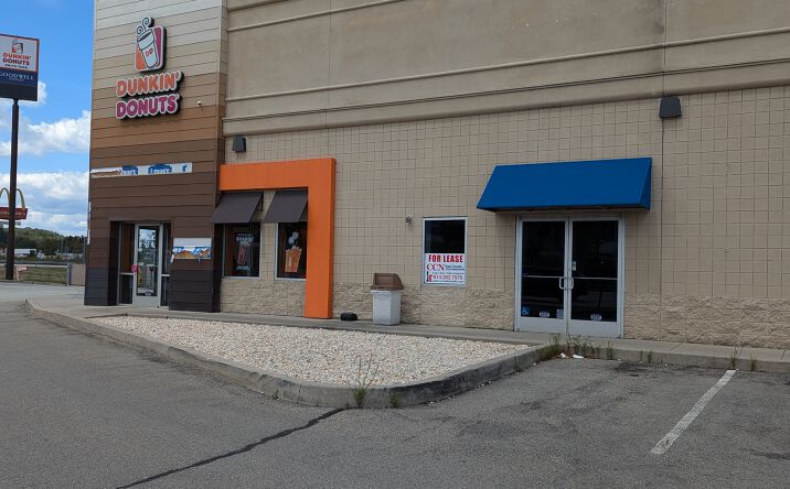 Pictures of Retail property located at 915 N Ctr Ave, Somerset, PA 15501 for lease - image #1