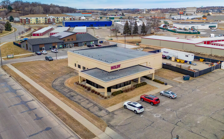 Pictures of Retail, Office, Industrial property located at 3621 9th Ave NW, Rochester, MN 55901 for lease - image #1