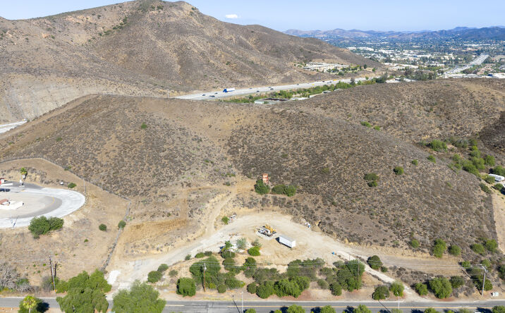 Pictures of Land property located at 1400 Old Conejo Rd, Thousand Oaks, CA 91320 for lease - image #1