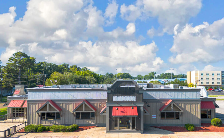 Pictures of Retail, Restaurant property located at 2820 MacArthur Dr, Alexandria, LA 71303 for lease - image #1
