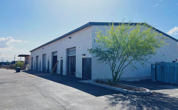 Pictures of Industrial property located at 2643 N 36th Ave, Phoenix, AZ 85009 for lease - image #1