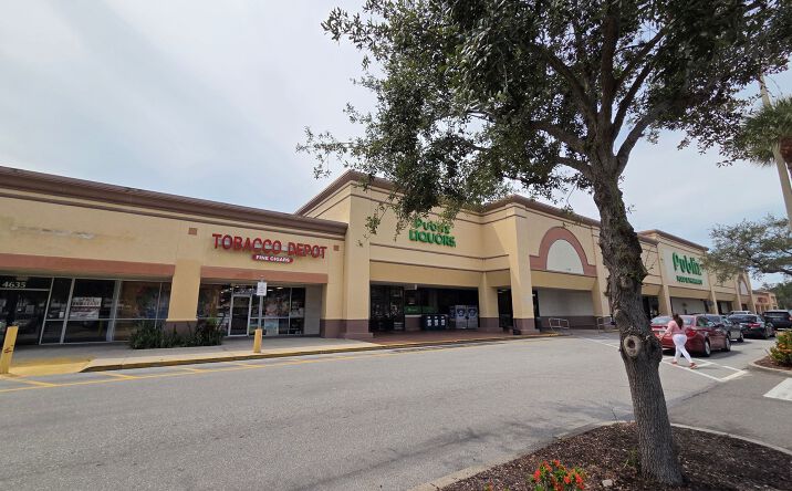 Pictures of Retail property located at 4665 Cortez Road West, Bradenton, FL 34210 for lease - image #1