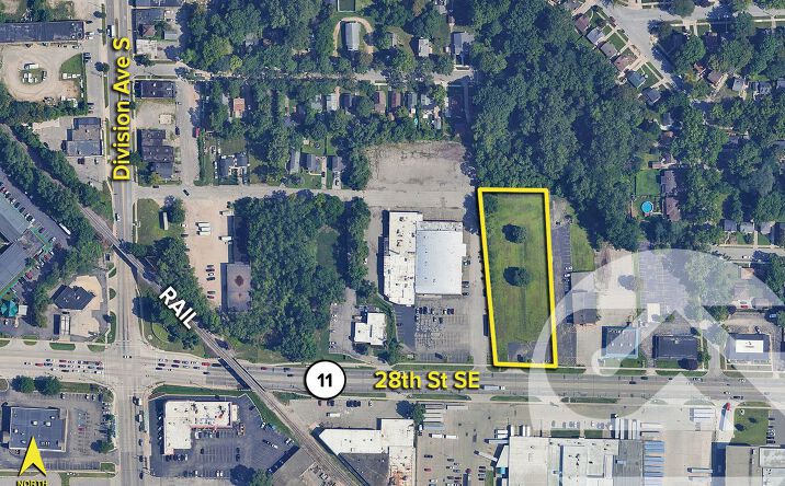 Pictures of Retail, Land property located at 171 28th St SE, Grand Rapids, MI 49548 for lease - image #1