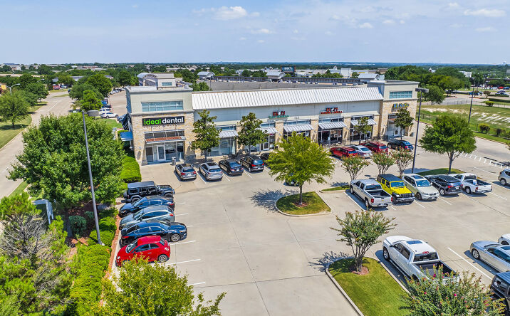 Pictures of Retail, Office, Special Purpose property located at 638 Uptown Blvd, Cedar Hill, TX 75104 for lease - image #1