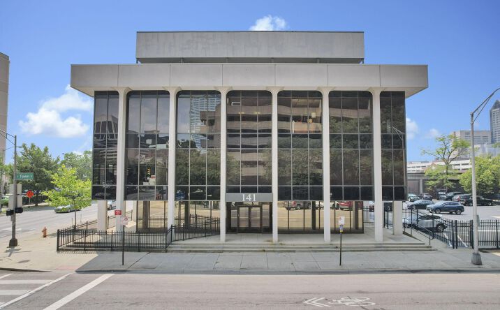Pictures of Office property located at 141 E Town Street #200, Columbus, OH 43215 for lease - image #1