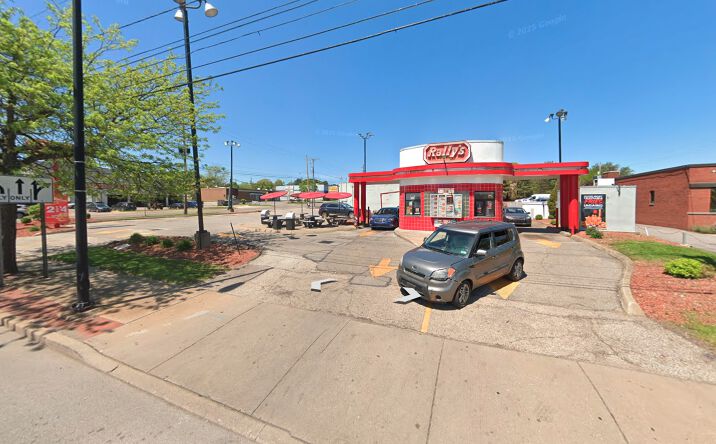 Pictures of Retail, Restaurant property located at 471 E Waterloo Rd, Akron, OH 44319 for lease - image #1
