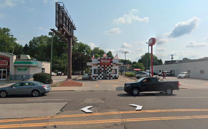 Pictures of Retail, Restaurant property located at 711 E Market St, Akron, OH 44305 for lease - image #1