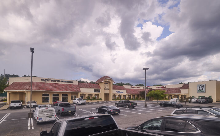 Pictures of Retail property located at 508 Cahaba Park Cir, Birmingham, AL 35242 for lease - image #1