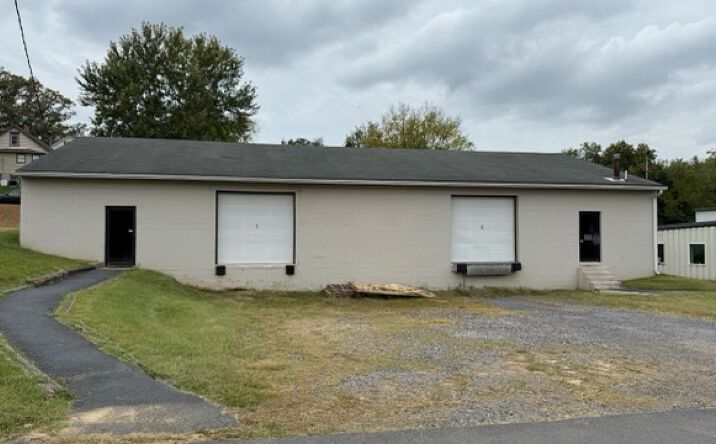 Pictures of Industrial property located at 933 Fairfax Ave, Waynesboro, VA 22980 for lease - image #1