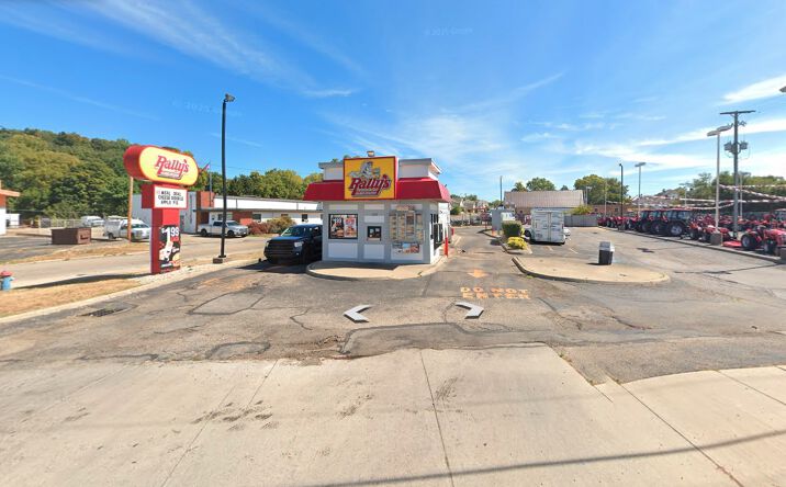 Pictures of Retail, Restaurant property located at 1028 N Memorial Dr, Lancaster, OH 43130 for lease - image #1
