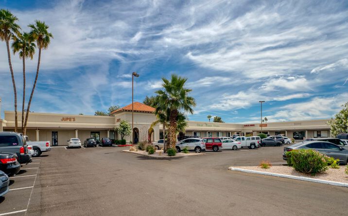 Pictures of Retail property located at 2655 W Guadalupe Rd, Mesa, AZ 85202 for lease - image #1
