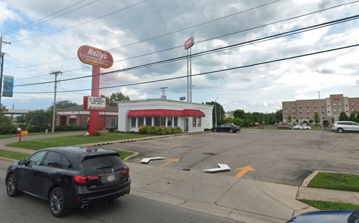 Pictures of Retail, Restaurant property located at 1939 Stringtown Rd, Grove City, OH 43123 for lease - image #1
