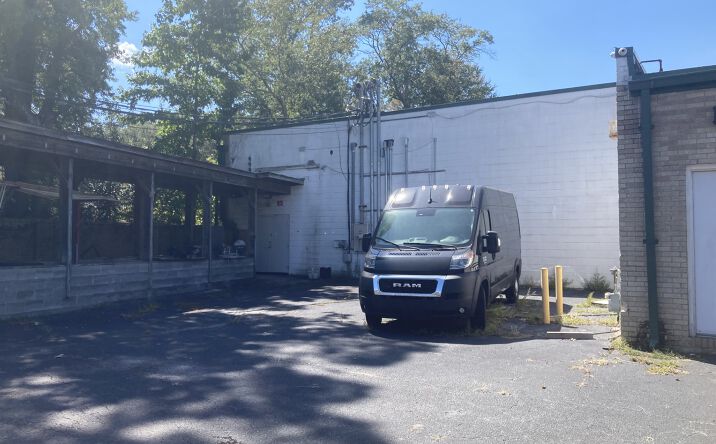 Pictures of Industrial, Office, Special Purpose property located at 1559 Sam Rittenberg Blvd, Charleston, SC 29407 for lease - image #1