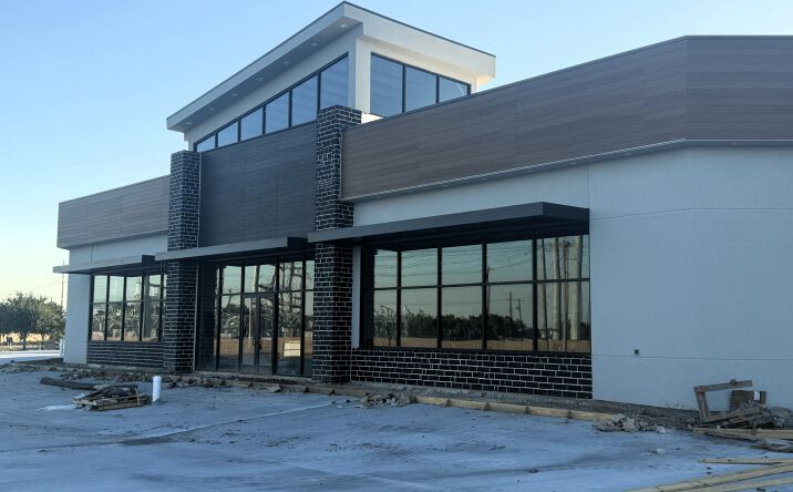 Pictures of Retail, Office, Restaurant property located at 25th Ave N, Texas City, TX 77591 for lease - image #1