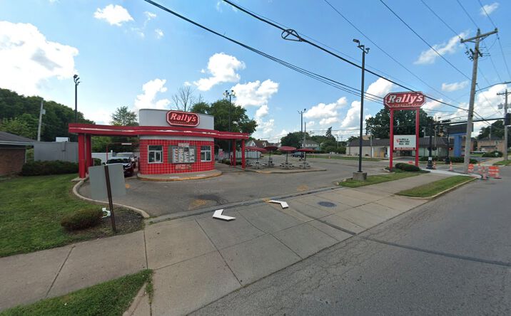 Pictures of Retail, Restaurant property located at 118 N College St, Piqua, OH 45356 for lease - image #1