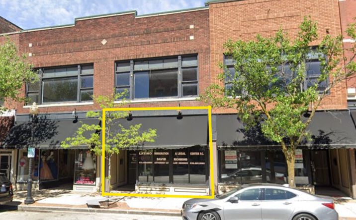 Pictures of Retail, Office, Special Purpose property located at 16 N Broadway, Aurora, IL 60505 for lease - image #1