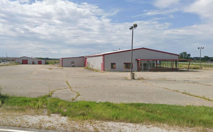 Pictures of Retail, Industrial property located at 1675 IN-163, Clinton, IN 47842 for lease - image #1