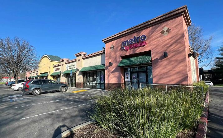 Pictures of Retail, Office property located at 179 Elmira Rd, Vacaville, CA 95687 for lease - image #1
