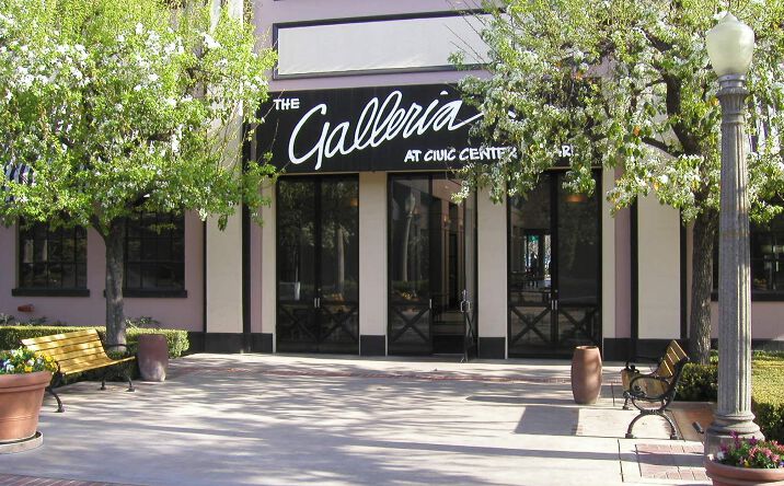Pictures of Retail property located at 2405 Capitol St, Fresno, CA 93721 for lease - image #1