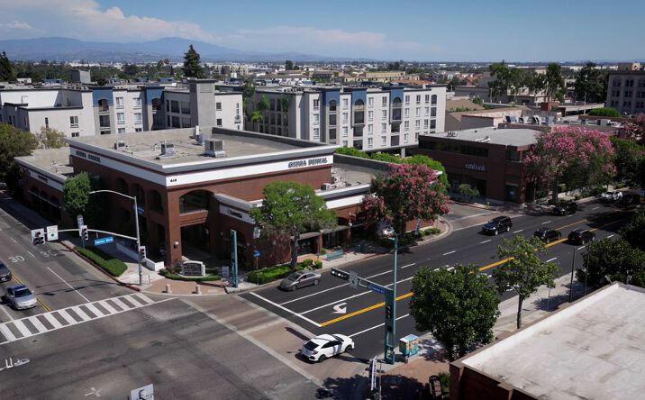 Pictures of Retail property located at 444 N Harbor Blvd, Fullerton, CA 92832 for lease - image #1