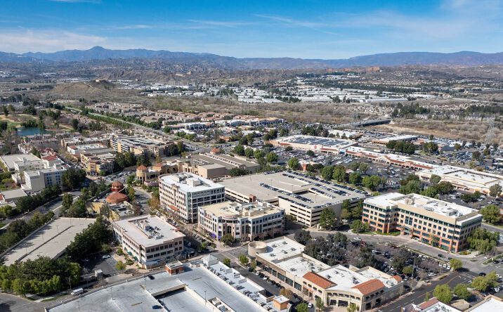 Pictures of Retail, Restaurant property located at 24303 Town Center Dr, Santa Clarita, CA 91355 for lease - image #1