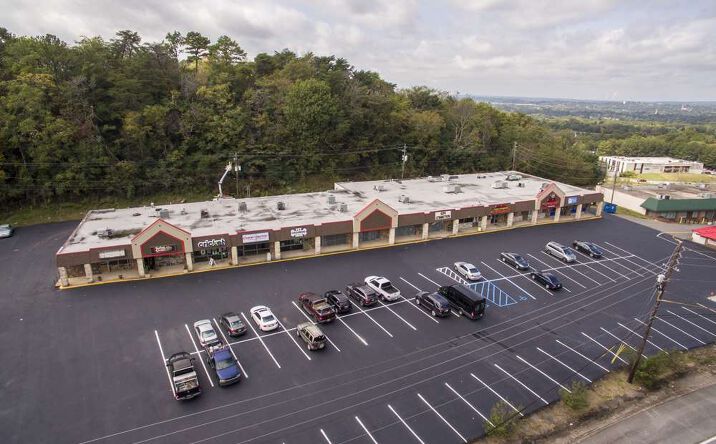 Pictures of Retail property located at Green Springs Hwy, Mountain Brook, AL 35209 for lease - image #1