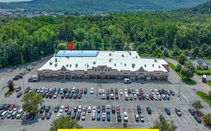 Pictures of Office, Special Purpose, Retail property located at 982 Main Street Suite 5, Fishkill, NY 12524 for lease - image #1