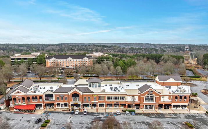 Pictures of Retail property located at 3050 Windward Plaza, Alpharetta, GA 30005 for lease - image #1