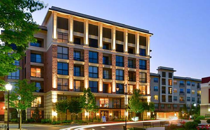 Pictures of Retail property located at 4330 Peachtree Rd NE, Atlanta, GA 30319 for lease - image #1
