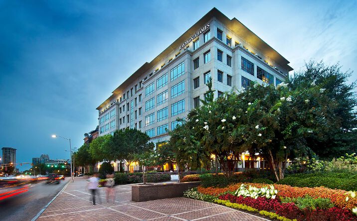 Pictures of Retail, Office property located at 3060 Peachtree Rd NW, Atlanta, GA 30305 for lease - image #1