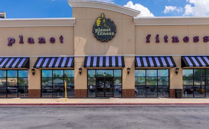 Pictures of Retail property located at 2440 Wesley Chapel Rd, Decatur, GA 30035 for lease - image #1