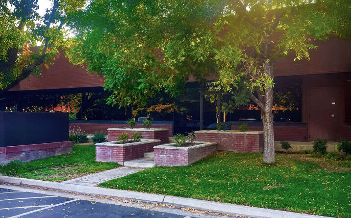 Pictures of Office property located at 7060 N Marks Ave, Fresno, CA 93711 for lease - image #1